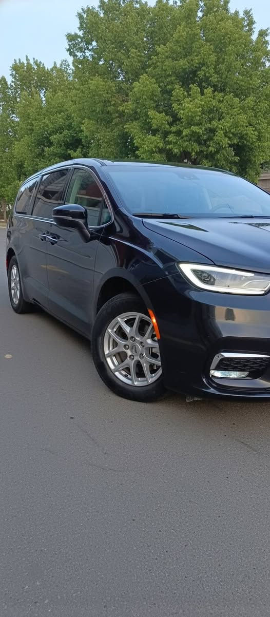 (L )كرايسلر باسفيكا تورنك
موديل 2023 
حادث: بنيد + صندوق /تبديل بنيد فقط 
بدون دواخل 
ايرباك : راجع وكاله تفصيخ والقطع المبدله موجوده
الممشا : 31،000 ميل قابل للزياده
رقم السياره : فحص مؤقت (تترقم جميع المحافظات+ شمالي )
  محرك 6 سلندر 3600

رادار امامي 
حساسات خلفية  
 نقطه عمياء   
 بصمة باب وبصمة تشغيل وتشغيل عن بعد 
كشن ذاكرة (خزن ميموري) لكرسي السائق
 ويل حجم 17  
 كاميرا خلفية دوارة مع الستيرن 
 باب جنطة كهربائي شفط 
 ابواب جانبية كهربائية مع بردات اصلية 
 غرفة السيارة جلد اسود    
شاشة دشبول كبيرة لمجموعة من الايعازات 
3 قطع تبريد 

 اتصال + واتس اب : *********** 

العنوان: تكريت
السعر :215 وبيه مجال
