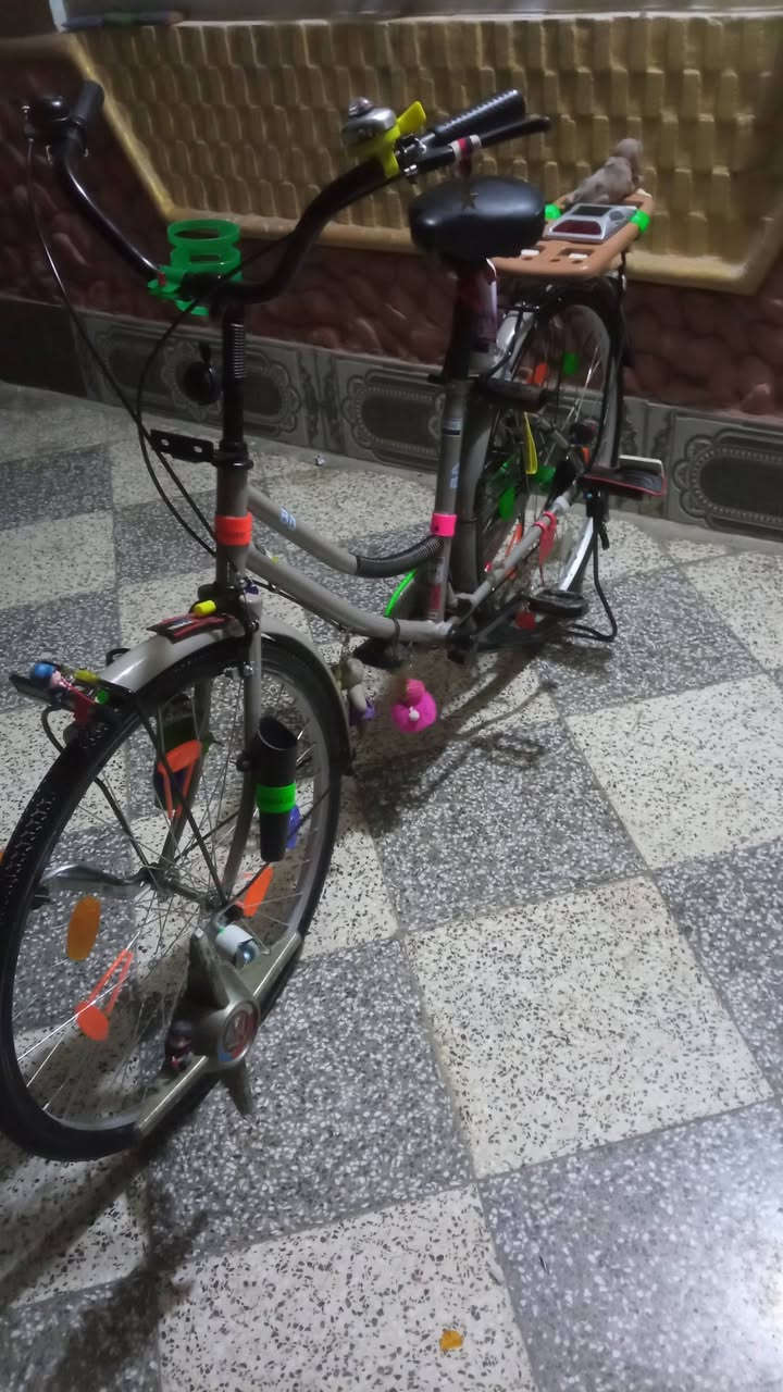 بايسكل للبيع موديل 22 مشاركه بيدي سعر 170 وفي مجال مكان حله ***********

