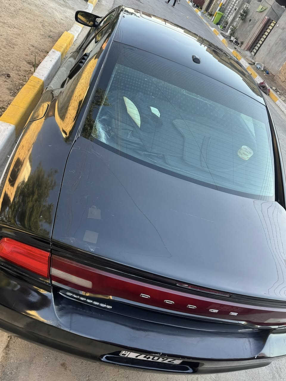 السلام عليكم جارجر للبيع رقم بغداد موديل 2012 بيها 3 قطع صبغ بدون دواخل ***********
