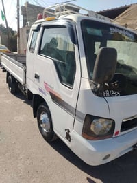 لبيع كيا ام عيون مديل 2001رقم بغداد تحويل مباشر مشروع وطني سنوية جديده...