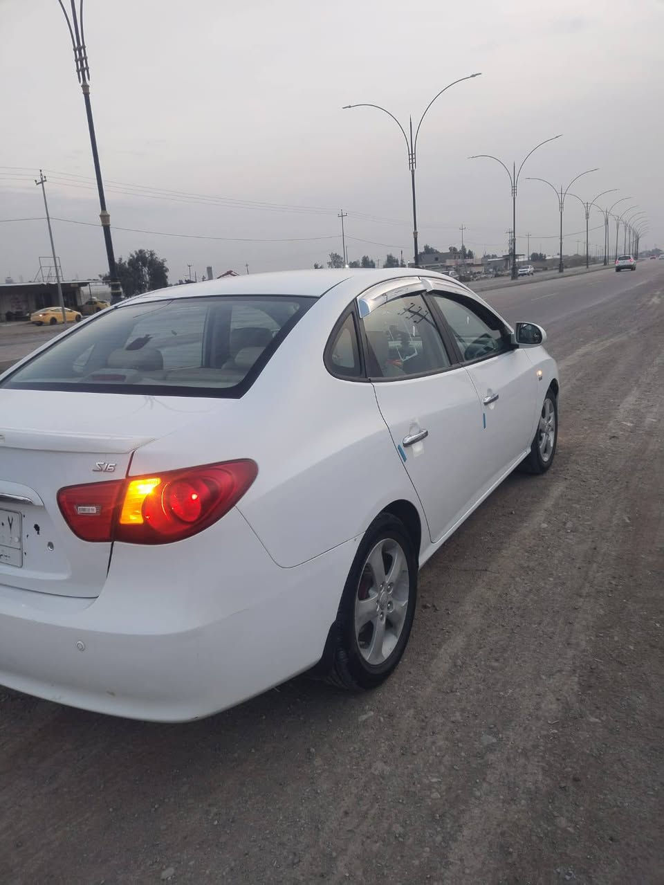 السلام عليكم هيونداي أفانتي موديل ٢٠٠٧ خليجي  محرك ١٦٠٠ دوش مكفول فول موصفات مري شفط تحكم ستيرن تبريد بيانو رقم ديالى بأسمي شخصيا سنويه جديده صدر جديد تخم تاير جديد دوشمه كشنات وارضيه جلد مابيه نقص لو برغي سياره مال جناي السياره بيه ٤ قطع صبغ للامانه بدون لا تكم ولا شواصي ولا ضربه ابيع حزام عن الحلال والحرام العنوان ديالئ كنعان *********** السعر ٩٣
