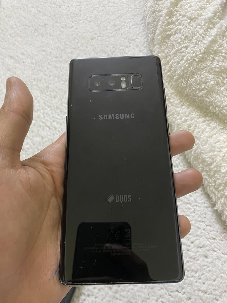 للبيع نضيفات حيل الايفون مبدل بطاريه اصليه امانه الله *********** وال نوت ٨ بي فطر بشاشه ابد ممأثره
