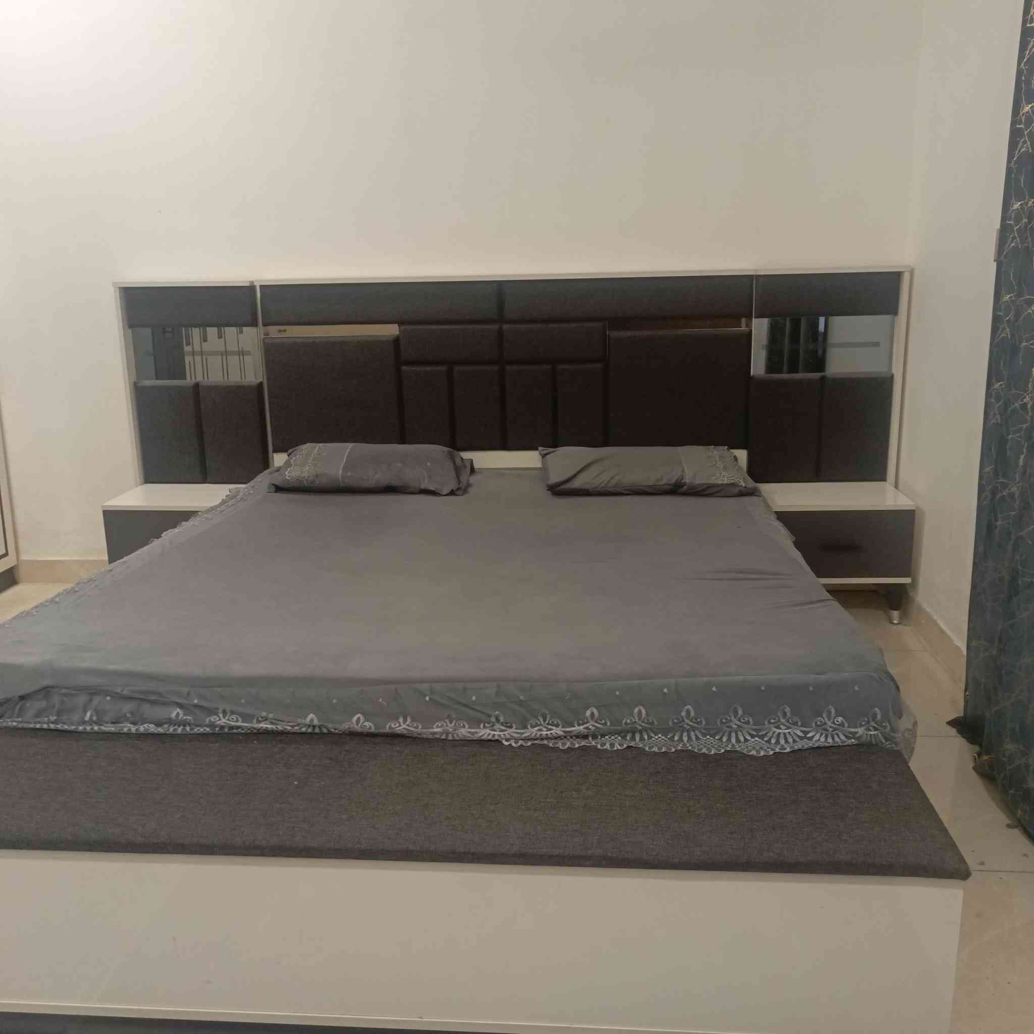 غرفة نوم تركيه جدا نظيفه استعمال قليل ١١قطعه سعرها ٩٥٠بمجال بسيط 
مكان بغداد.


**إذا كنت صاحب هذا الإعلان وتريد حذفه لأي سبب، رجاءا أرسل رسالة إلى الدعم الفني**