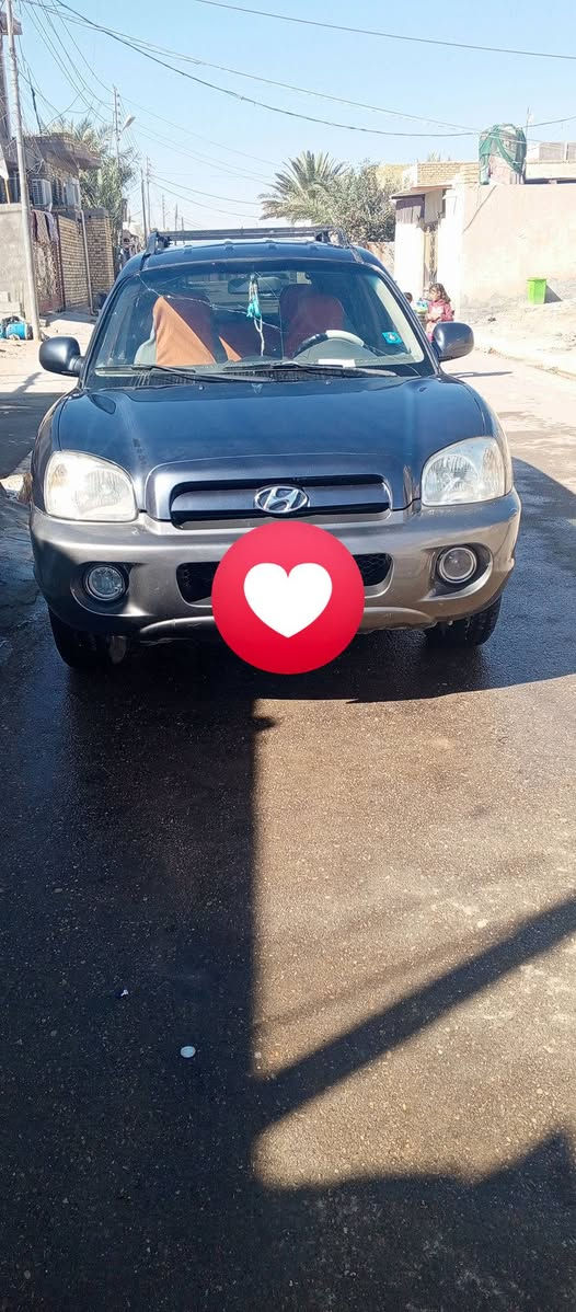 سيارة سنتافيه 2006 سنويه غايه 2030سيارة حلوه نضيفه رقم انكليزي مكان الغراف السعر 75بيه مجال الرقم***********
