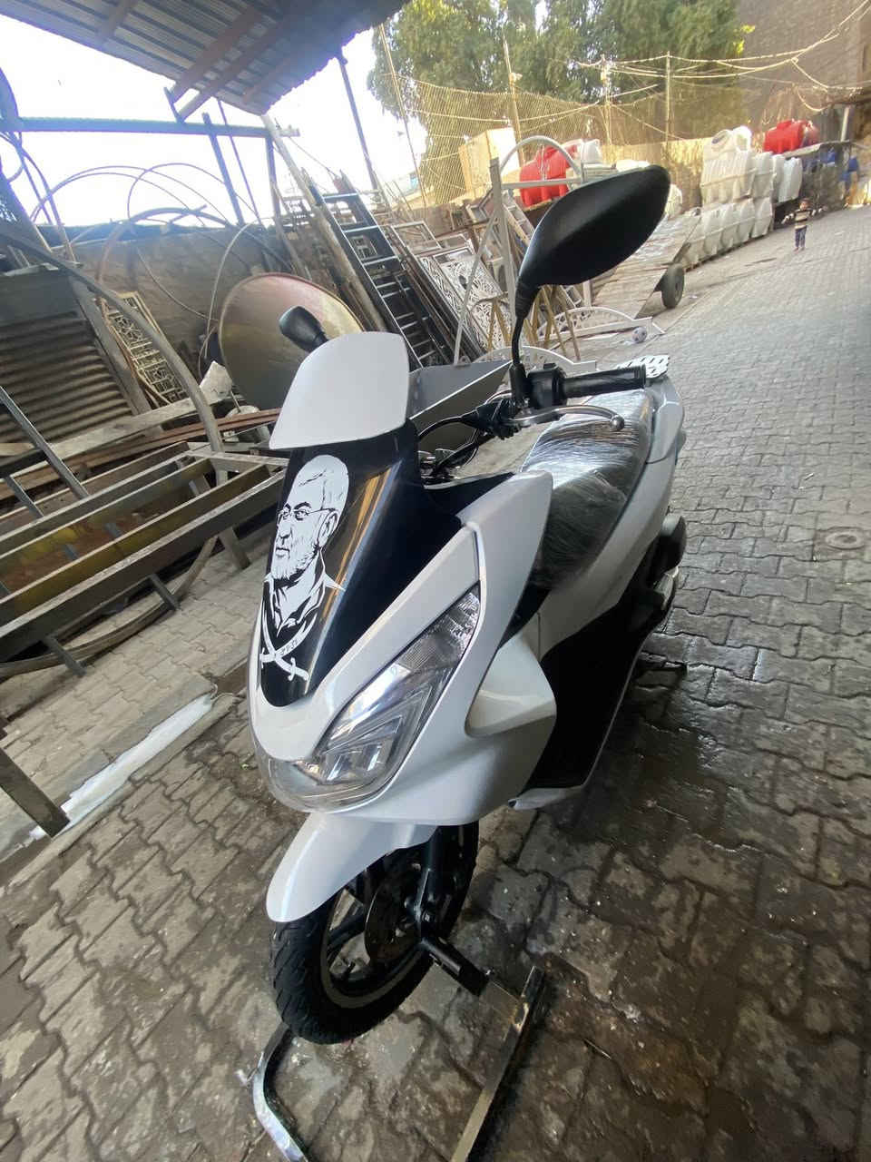 سلام عليكم للبيع بيسي اكس جيل الثاني مكينه 125حساس ازدحام استان كهرباء كوري مكينه بيها 
(بدايه تبخير )العنوان بغداد مدينه الصدر 0775276209 السعر 1350


**إذا كنت صاحب هذا الإعلان وتريد حذفه لأي سبب، رجاءا أرسل رسالة إلى الدعم الفني**