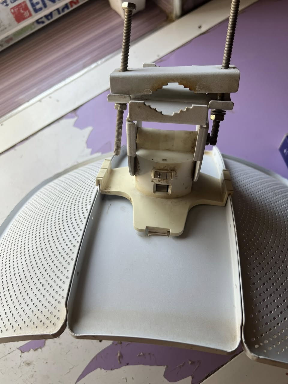 صحن جديد شغال اويا عاكسه جديده سعر ٨٠ او بيهن مجال  مكاني حله


**إذا كنت صاحب هذا الإعلان وتريد حذفه لأي سبب، رجاءا أرسل رسالة إلى الدعم الفني**