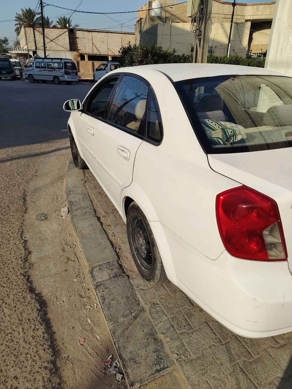 اوبترا ٢٠١٢ اوتو جاهزه من كلشي كير ومكينه وتبريد سنويه ورقم وكاله بيهه لاكن راعيهه جهازه مغلق ابيع هل الموجود واقع حال السعر ٤٥ وبيهه مجال ***********
