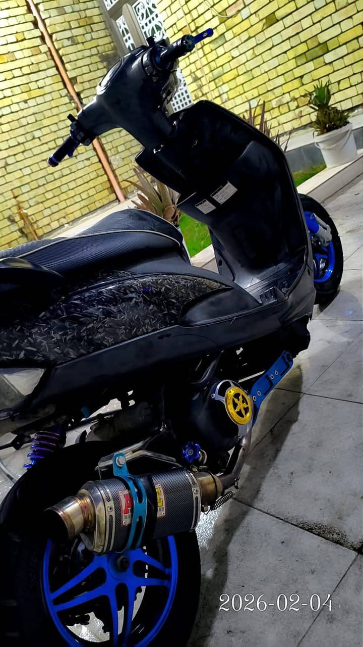 اسلام عليكوم دراجه لبيع ماكس عدله تعديل خارجي محرك ابلادي نكره صلف+ غراضه لبلاديه موجوده الشراي يدك على ***********
