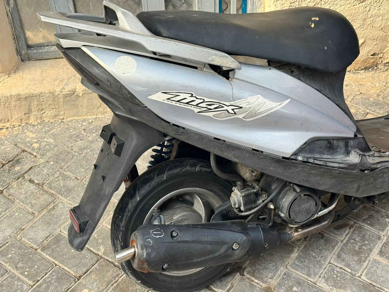السلام عليكم ماكس ١٤٠ لبيع السعر ١٥٠ وبيه مجال دراجه نضيفه مابيه نقص رقمي  *********** مكاني كياره قطاع ٦٣
