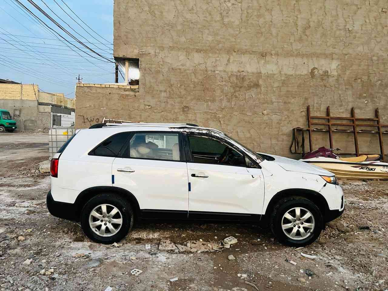 سلام عليكم للبيع كيه سورنتو موديل 2013رقم بغداد مشروع وطني تحويل مباشر اخوان سياره تعرضت لحادث جفيه كلش خفيفه كما موضحه بلصوره ابيع على وضعهه سياره شغاله وتمشي مكينه 2400 دوش مكان السيارة بغداد السعر 78$الاستفسار ***********
