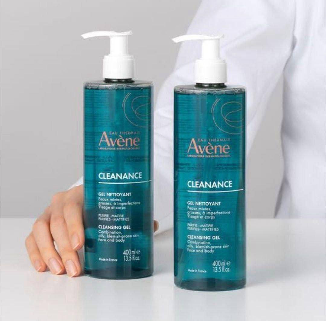 غسول Avène  الفرنسي الاصلي 💯
جل منظف للوجه والجسم حجم كبير 400مل 

مخصص للبشرة المختلطة، الدهنية والمعرضة لظهور الحبوب.
 • ينظف البشرة بعمق من الشوائب والزيوت الزائدة.
 • يساعد على تنقية المسام والحد من الإفرازات الدهنية.
 • يحتوي على مياه أفين الحرارية المعروفة بخصائصها المهدئة والملطفة للبشرة.
 • يمنح البشرة إحساسًا بالانتعاش دون أن يسبب جفافًا شديدًا.
 • خالي من الصابون (Soap-free).
 • مناسب للاستخدام على الوجه والجسم.
✅ يناسب:
 • البشرة الدهنية.
 • البشرة المختلطة.
 • البشرة المعرضة لظهور حب الشباب والشوائب.
المنشأ فرنسا الاصلي 🇫🇷

للاستفسار والحجز مراسله خاص


**إذا كنت صاحب هذا الإعلان وتريد حذفه لأي سبب، رجاءا أرسل رسالة إلى الدعم الفني**