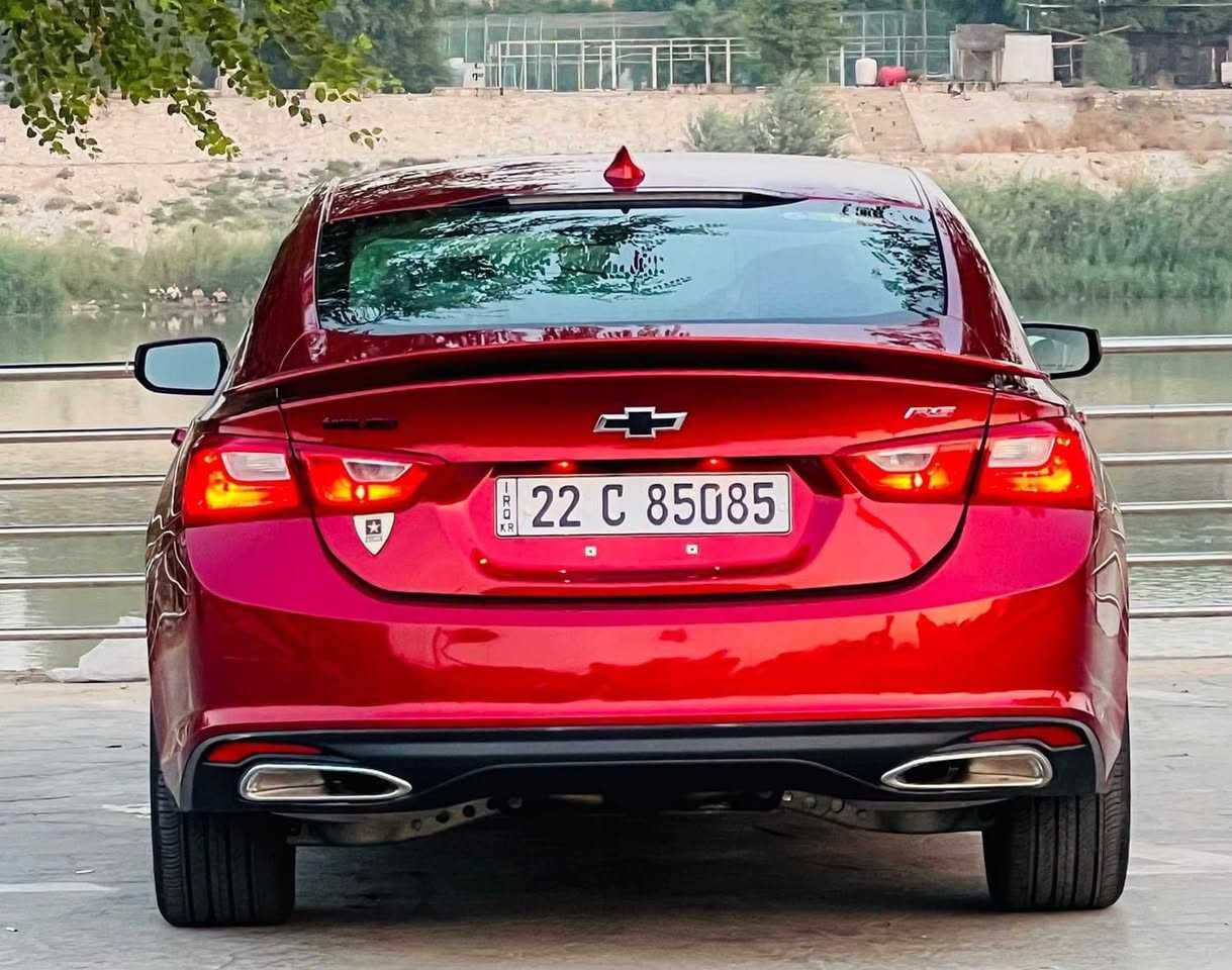 السلام عليكم 
ماليبو 2022    Rs  لون احمر  رقم اربيل هزه جديده 
ماشيه 49
بصمه عدد   2 
حادثها التبديل بابين
مواصفات ال  Rs معروفه 
بصمه شاشه جبيره كرسي السايق كهرباء 
كامره خلفيه  دبل كزوز    Auto stop  هاند بريك بصمه 
ويل رياضي Rs  رقم حلو مميز لسياره بغداد القاهره
***********
