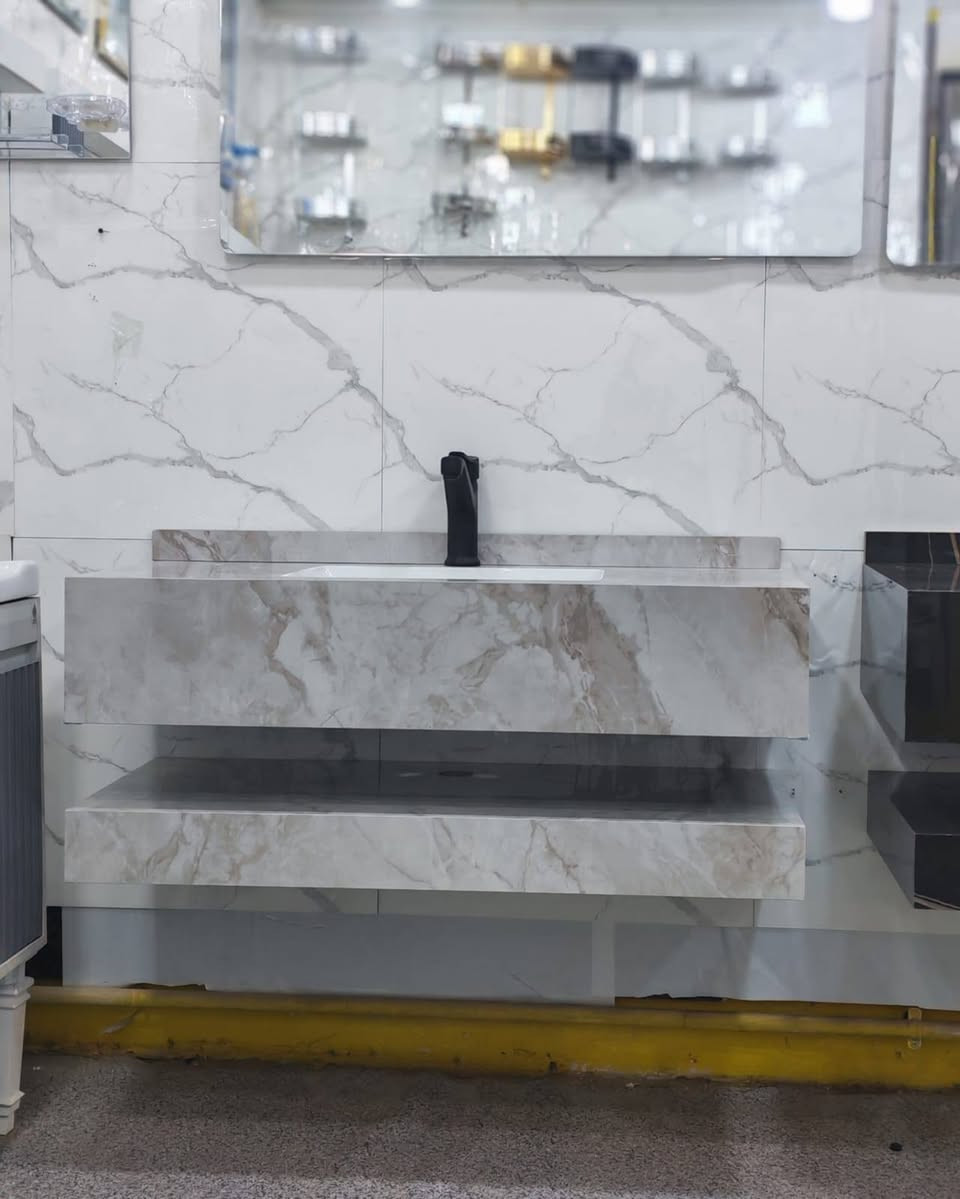 #معرض الثقة للصحيات 
🛑🛑تخفيضات لمده خمس ايام 🛑🛑
✅️مغسلة كاونترية ٨٠سم ب ١٠٠ الف فقط
✅️مغسلة بورسلين ١متر ب ١٣٥ الف فقط
✅️ مغسلة بورسلين ٦٠سم ب ١٠٠ الف فقط

📍الانبار _حديثة_الحي العسكري _ مقابيل صيدلية لؤلؤة حديثة 

للطلب او للإستفسار
مراسلة الصفحه 

او الاتصال على احد الأرقام التالية 
*********** مهيمن
*********** بسام 
 #صحيات #حمامات
