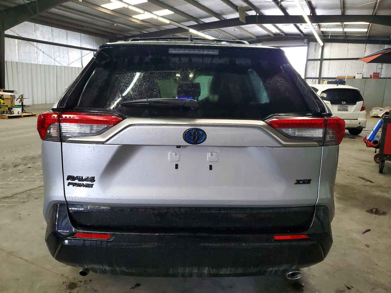 🚨 تنويه مهم
هذه السيارة معروضة في المزاد الأمريكي 🇺🇸
والمزايدة والشراء تتم عن طريق مكتب الباخرة للمزادات 🇮🇶

───────────────
🚗 (هايبرد) نوع السيارة:2024 TOYOTA RAV4 PRIME XSE
📅 تاريخ المزاد:الخميس 26-03-2026
💰 السعر: يتحدد داخل المزاد
📊 الممشى:709 ميل فعلي
🛠️ المحرك: 4 سلندر / 2.5 لتر
───────────────

🔥 مجاناً مجاناً مجاناً
📄 تقرير كارفاكس مجاني بدون أي مقابل
───────────────

🚗 سحب السيارة خلال 24 ساعة من وقت التسديد
💸 حسابات مخفّضة وعمولات أقل من السوق
───────────────

🚢 الشحن متوفر من:
🇺🇸 🇨🇦 جميع الولايات الأمريكية والكندية
➡️ شحن مباشر إلى العراق
➡️ العقبة – جبل علي – ميرسين
───────────────

🛃 تخليص كمركي كامل من ميناء أم قصر
🏔️ تخليص كمركي إلى إقليم كردستان
🇯🇴 شحن مباشر إلى عمّان (العقبة)
🇹🇷 شحن إلى ميناء ميرسين – تركيا
───────────────

🏢 فروع الشركة:
📍 الفرع الأول: بغداد – السيدية – الإعلام
📍 الفرع الثاني: الإمارات العربية المتحدة – الشارقة – الصناعية 4
───────────────

👥 مجموعة البيع والشراء:
https://www.facebook.com/share/g/17pXXBgeeU/?mibextid=wwXIfr

───────────────

🎵 TikTok:
https://www.tiktok.com/@al_bakhera?t=8qGOLioZlVE&_r=1

───────────────

📞 للاستفسار والتواصل:
+9647739115599


**إذا كنت صاحب هذا الإعلان وتريد حذفه لأي سبب، رجاءا أرسل رسالة إلى الدعم الفني**