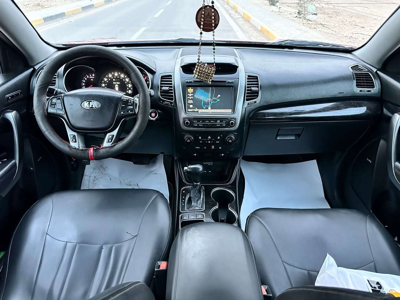 سلام عليكم للبيع سورنتو 2014 رقم بغداد بسمي وارد أمريكي بيه صبغ 3 قطع بدون دواخل سياره فول مواصفات   مكينه 6 سلندر 7 راكب 3 قطع تبريد سياره جاهزه بدون اي نقص سعر 148 سياره بغداد رقمي. ***********
