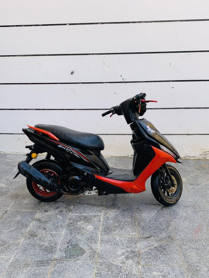 دراجه ماكس حديثه مكينه ياباني نكره سلف كهربائيات كله شغاله تايرات جدد شلعه فول معدل فول بيه تزويد مكينه بلاديه مامفتوحه لايت زنون عالي ناصي سعره ٣٧٥ وبيه مجال قليل وترهم مراوس حسب القناعه مكاني كربلاء الشراي يتصل ***********
