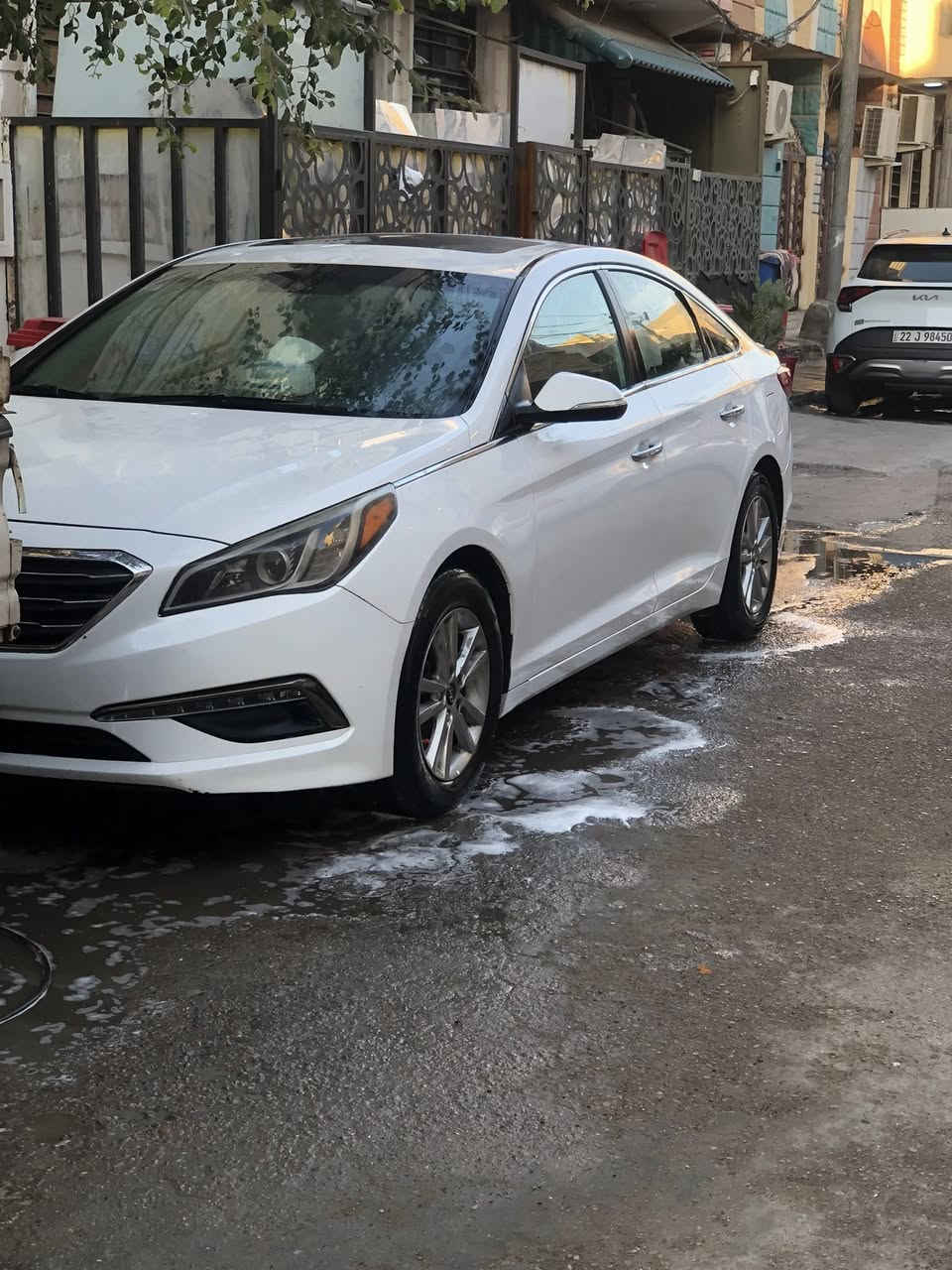 سلام عليكم سوناتا مديل ٢٠١٦ سياره نضيفه مابيه اي نقص سياره بدون حادث بيه صبغ بل هلال مال جاملغ الخلفي وبيه بارد بل باب مال سايق سياره فوال موصفات فتحه بصمه رادارات كشنات تدفعه سعر السياره ١٣٧ وبيها مجال مكان السياره بغداد رقم ***********
