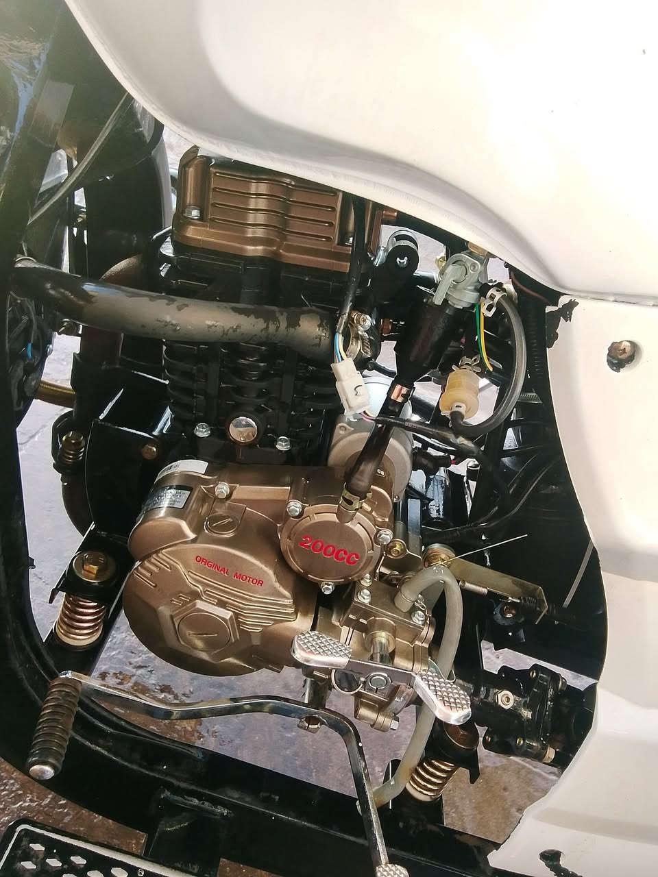 ستوته موديل 2024 مطعم كامل للبيع ستوته صفر ما ماشي ابد محرك 20000 تبريد مي يعني راديتر واتساب فقط *********** واتساب
