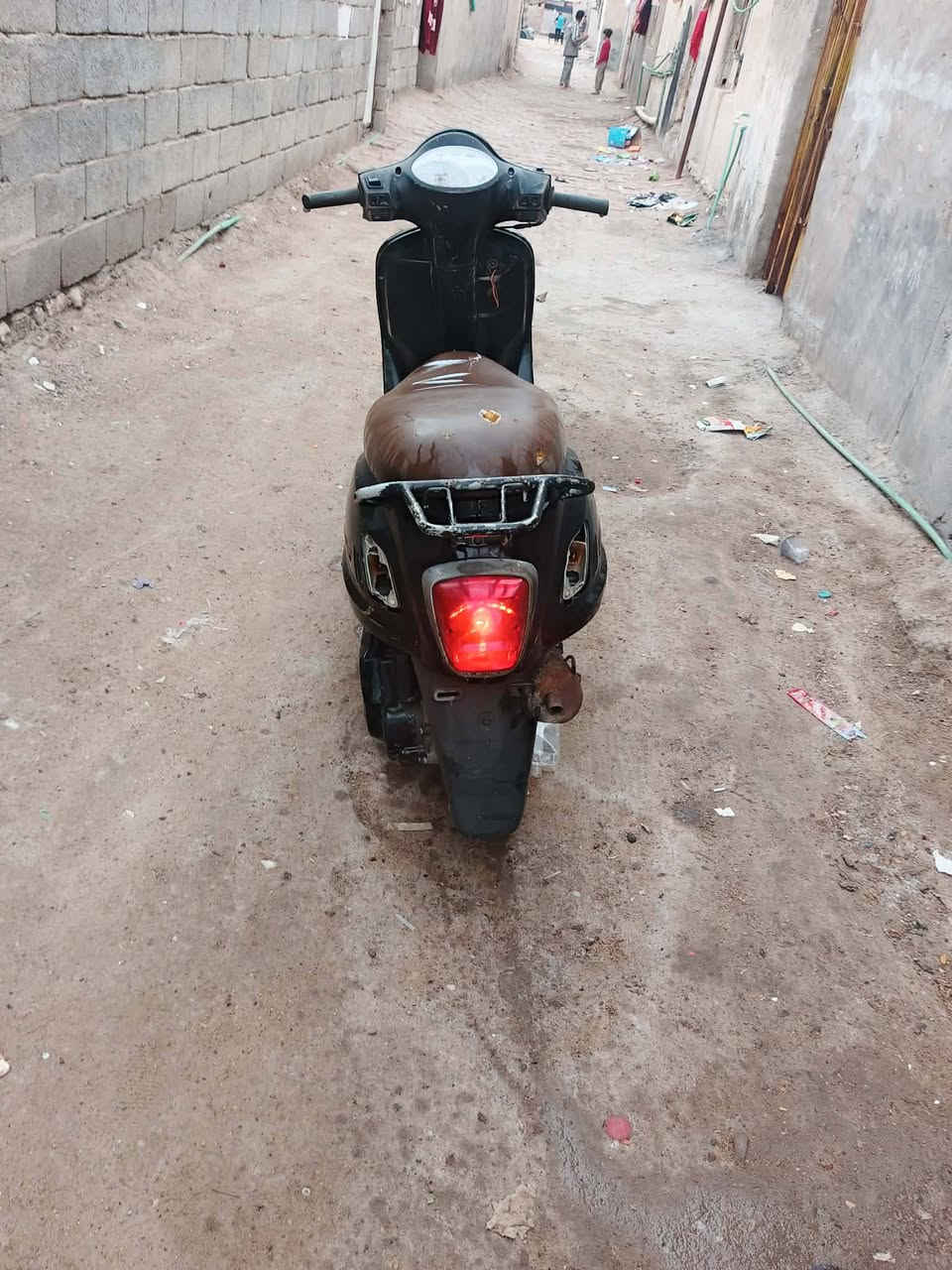 دراجه سيام 2013للبيع شغاله من الطول للطول سلف هورن لايت اشاير اومراوس بفراشه وسعرها خاص


**إذا كنت صاحب هذا الإعلان وتريد حذفه لأي سبب، رجاءا أرسل رسالة إلى الدعم الفني**