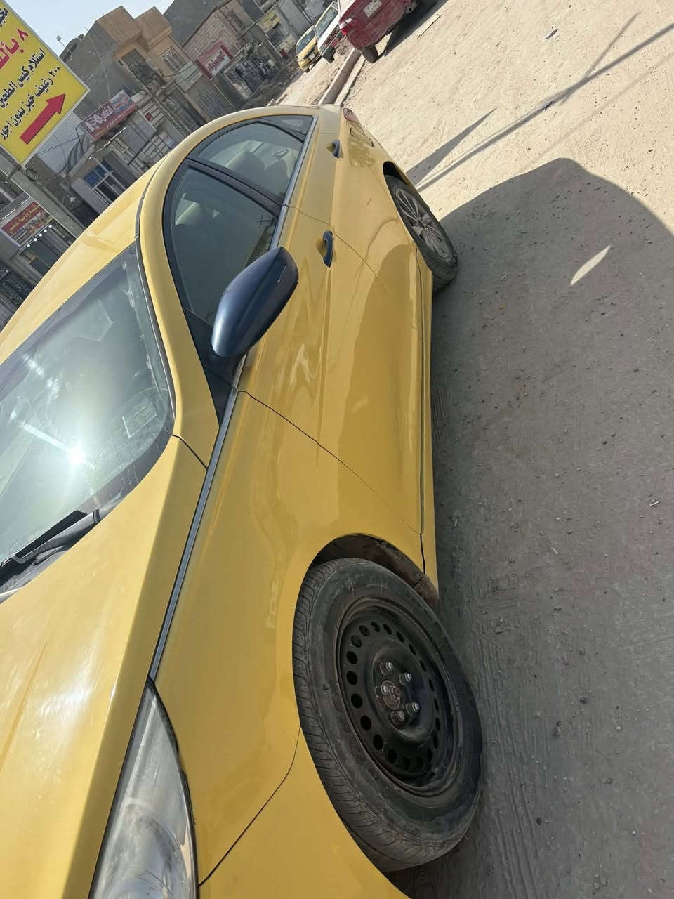 السلام عليكم من رخصه لأدمن سوناته ٢٠١١للبيع لون اصفر سياره مامتعوبه عله إيد وحده السعر خاص العنوان اكرمين ***********
