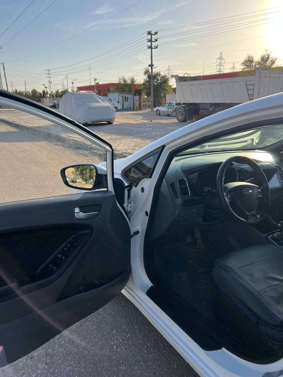 السلام عليكم سيراتو 2017
2017 مكفوله عده ربع جاملغ كدام وبارد واحد 
السياره رقم اربيل وكاله مداور خليجي ومعروف
السعر 132 بيها مجال مكان السياره النجف
للاستفسار ***********
***********
