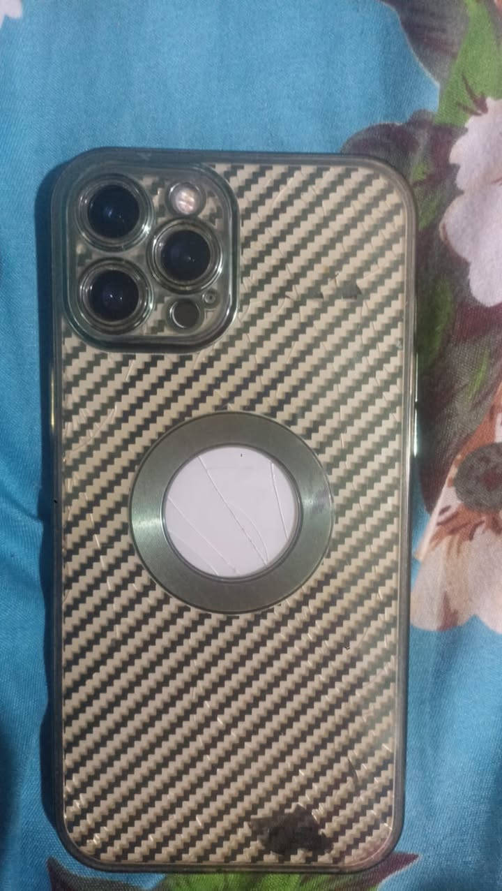 12 برو ماكس ذاكره 256 بطاريه 100 مستبدل بطاريه وشاشه نوعينه كلش زينه بطاريه اصليه فقط ضهر مكسور باقي جهاز كله كفاله للبيع   عنوان جزيره شط العرب ***********
