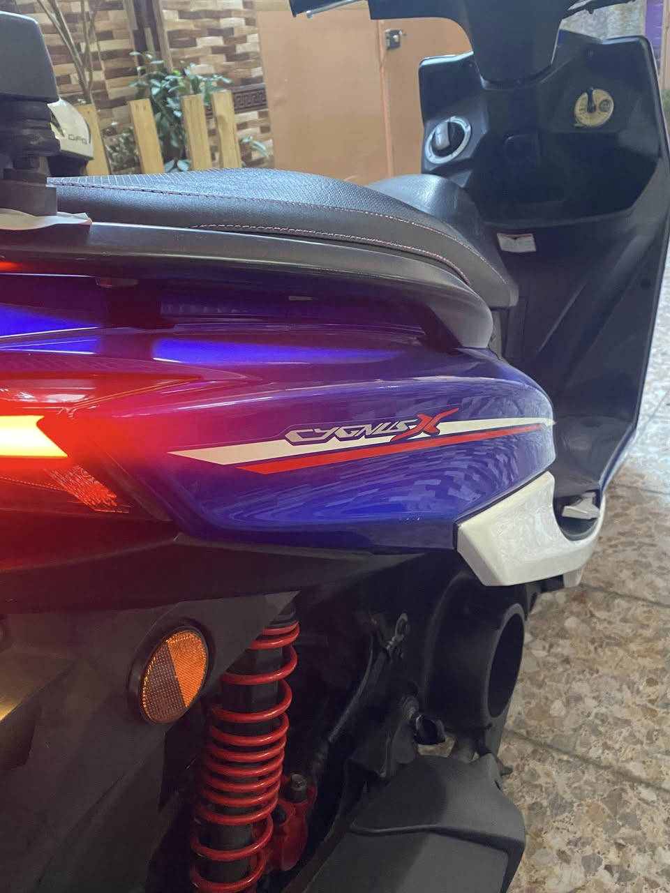 السلام عليكم شباب سكنس شمعه ياباني اصل
دراجه رمبه ماشية 18 ألف مكفوله من كلشي 
مكاني بغداد الحبيبية.    ***********
