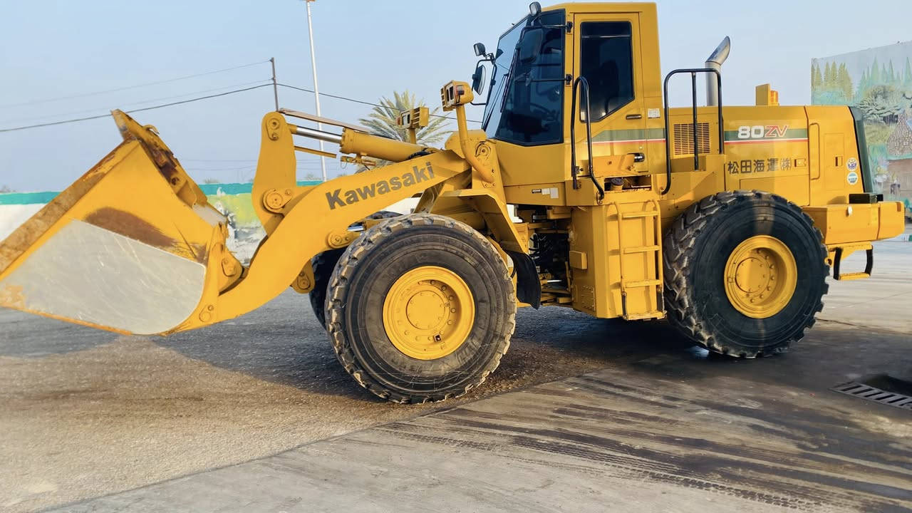 بسم الله الرحمن الرحيم
شفل حجم 80zv
مكينه كمنز انجكتر 114
دخول جديد 
المكينه كله ع البلاد 
كفاله عامه من الشفره ل دعاميه برغي 10 ما مفتوح بيها 
جيب فيتر وافحص 
لا حماوه لا تنقيص لا تبخير 
تخم تاير ابو لقمه سيم 23
جهاز رفع شغال 

رجائا الي مو شراي لا يتصل ولا يكسر ب حلال العالم 
للاستفسار 

‭0780 233 6565‬

‭0773 431 9143‬
قاسم هاشم
