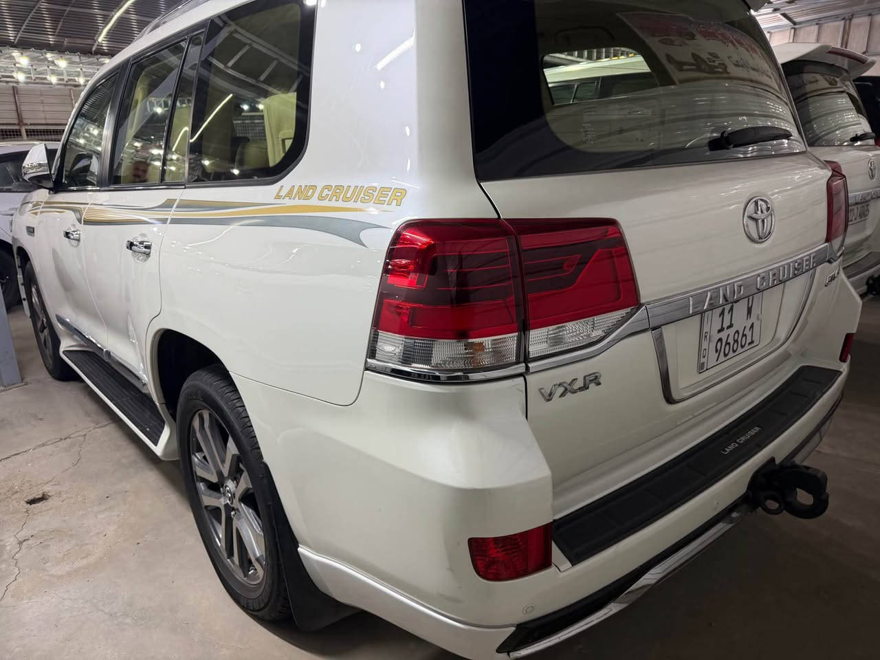 السلام عليكم عندي لاندكروز 2017 8 سلندر باسمي ماشية 95 الف وكالة فطيم جلد بصمة فتحة سقف كراسي كهرباء 8 ايرباك السعر 47800 السعر 47800 للاتصال *********** بغداد, العراق
