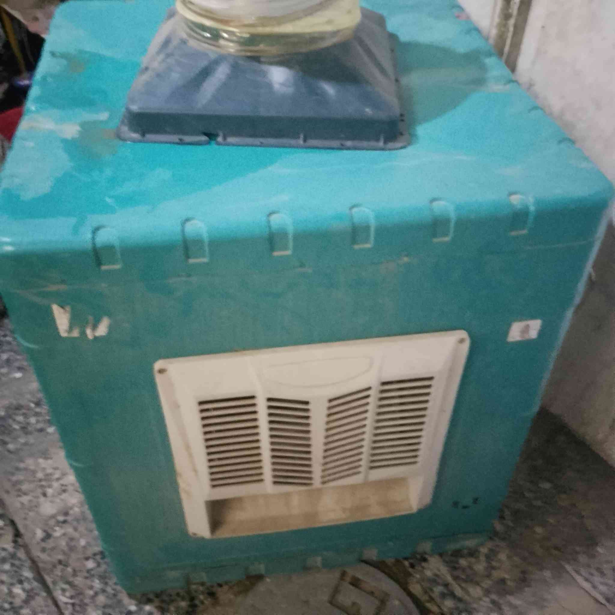 سلام عليكم مبرده الجنرال للبيع ب 75 جديده مشتغله مره وحده الرقم ***********
