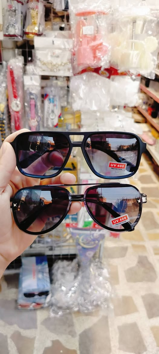 ✨🕌 العيد وصل… وكشخة العيد لازم تكمل 🕌✨
يابا جا العيد، وكشخة العيد أكيد ناقصها شوية اكسسوارات وترتيبات حلوة 😎
من ساعات – مسابح – محافظ – مناظر (نظارات) وغيرها من الإكسسوارات الشبابية المميزة.
ولهذا السبب جهزنالكم منشور خاص بالإكسسوارات الشبابية
تعالوا ونورونا واختاروا الشي اللي يعجبكم ويكمل كشختكم بالعيد 🎉
📸 الأسعار موجودة أسفل الصور داخل المنشور
⬆️ فوتوا على صفحتنا وشوفوا كل الأسعار وجديد البضاعة
👈🏻 احسن الاسعار 
ولا تنسون…
👗 انتظروا أيضاً منشور خاص بالإكسسوارات النسائية
ساعات – نظارات – وأكثر من شي حلو
👧👦 وحتى الأولاد والبنات محضرينلهم منشور خاص بيهم قريباً إن شاء الله.
🚚 يتوفر توصيل داخل الموصل
⏰ أوقات الدوام في مجمع أحسن الأسعار:
يومياً من 11 صباحاً إلى 11 مساءً
📍 العنوان:
الموصل – حي البلديات – فرع بانزيخانة النور
📍 موقعنا على خرائط Google:
https://maps.app.goo.gl/zGfiZYHRAT1M36q77⁠�
🎉 كل عام وأنتم بألف خير 🎉


**إذا كنت صاحب هذا الإعلان وتريد حذفه لأي سبب، رجاءا أرسل رسالة إلى الدعم الفني**