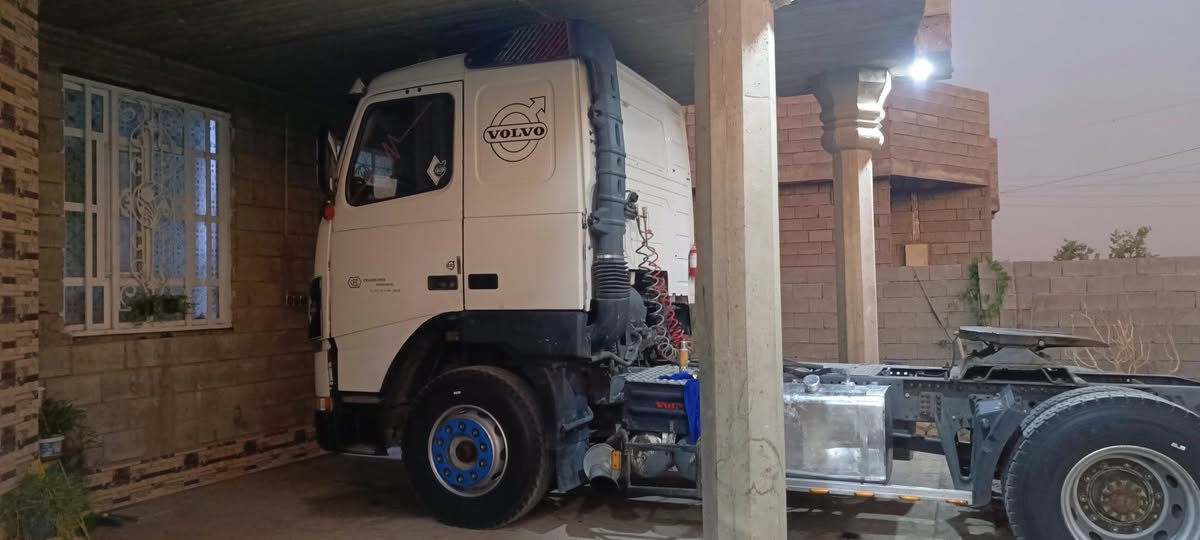 سلام عليكم فولفو موديل 96 رقم الانبار تخم تاير جاهزه للعمل سعر 95 وبيه مجال الا ستفسار  ***********
