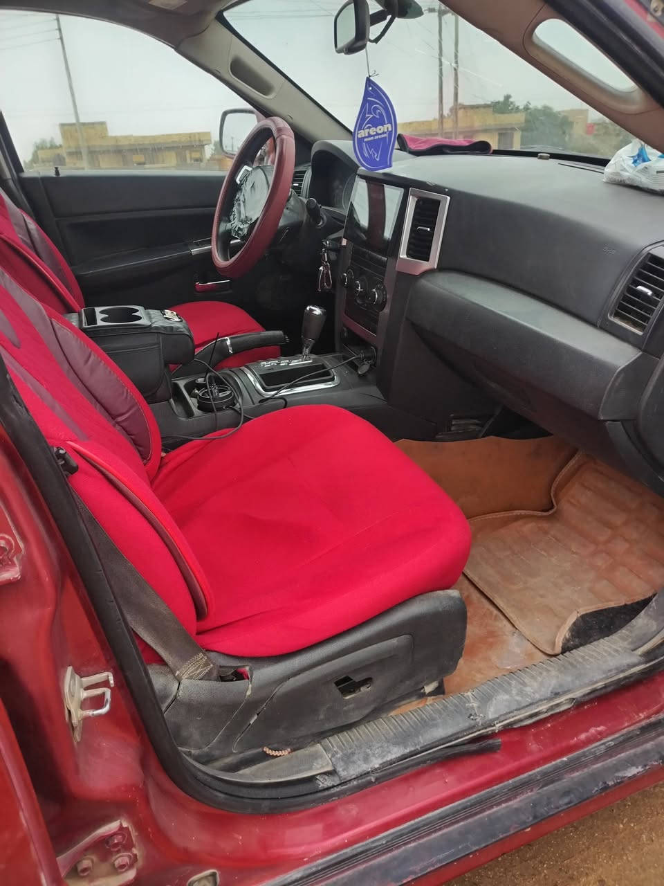 جيب شيروكي ٢٠١٠ اوتوماتيك وعادي محرك ٦ سلندر ٣٧٠٠ كير بي عته ب الثاني صبغ عام متجيه حداديه وتاير نص عمر كهربائيات كلها شغاله بس التبريد عوزه بوري واحد المالك بغداد سنويه شهر ٨ تسقط ٢٠٢٦ سعر ٨٠ وترهم مقدمه ٤٠ فما فوق وبشهر ٣ هاي تفاصيل السياره كلها وبيها شاشه كامره خلفيه التواصل فقط خاص ماتشتري اعبر المنشور


**إذا كنت صاحب هذا الإعلان وتريد حذفه لأي سبب، رجاءا أرسل رسالة إلى الدعم الفني**