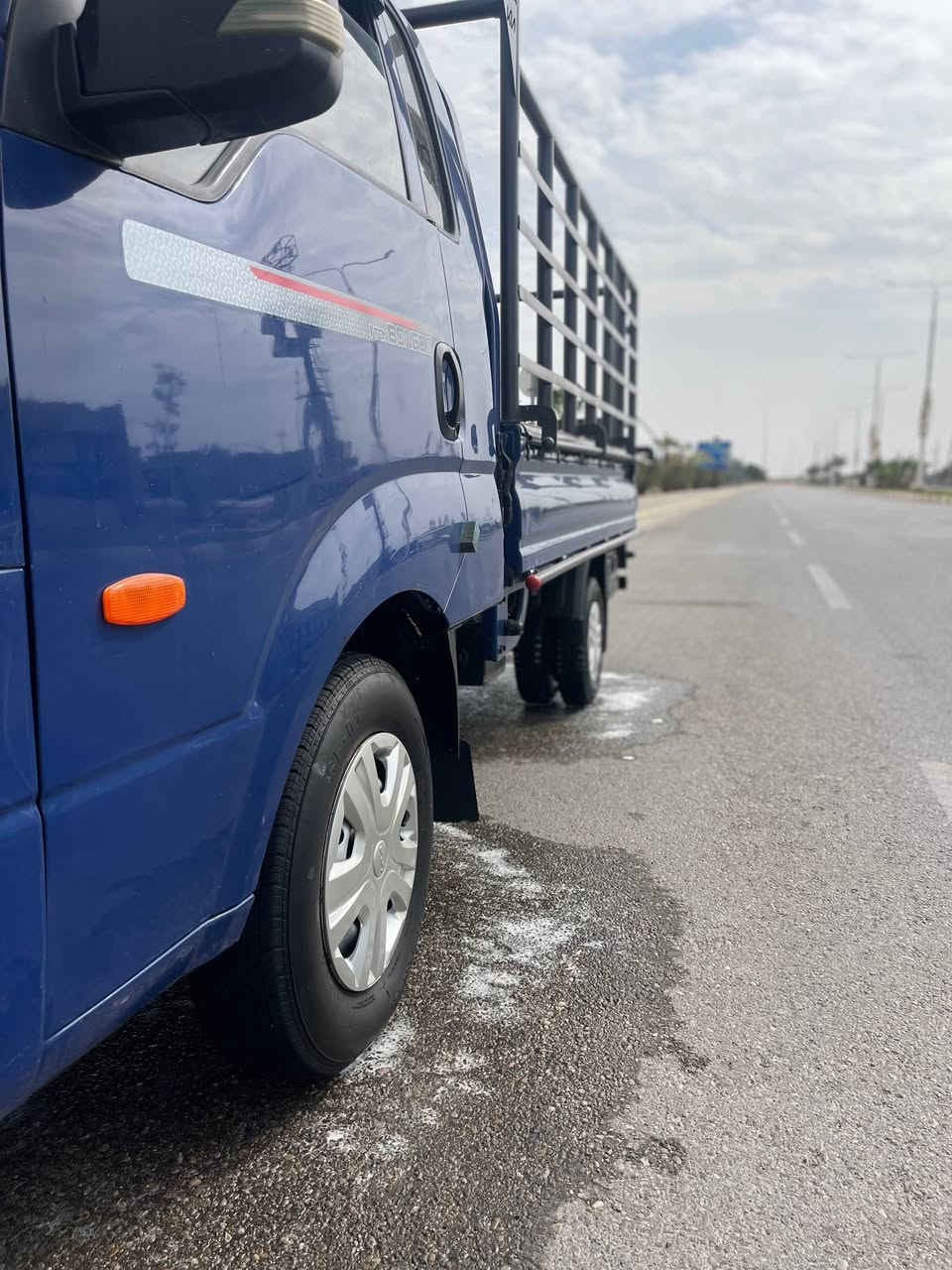 السلام عليكم شباب 3000 مسكر مجول 2013 7نمرة مكفولة كفالة عامة كير مكينة شاصي ماشيه 168m. حقيقي سيارة بلادية وخير من الله التحول ثاني يوم سنوية بسمي تدفئة مقاعد وستيرن وتبريد ثلج صدر جديد امامي خلفي تخم تاير منظومة زنون عالي ناصي ضمان 3سنوات مكان السيارة بغداد ابو غريب رقم الهاتف *********** 
***********متواجد واتساب ورصيد. ملاحظة: السيارة تاخذها بدون محجر
