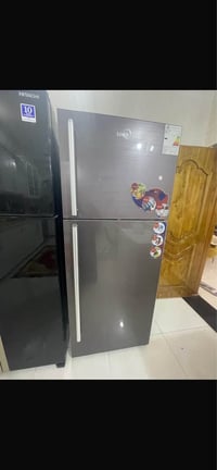 ثلاجه • نظيفه • عمارة ميسان