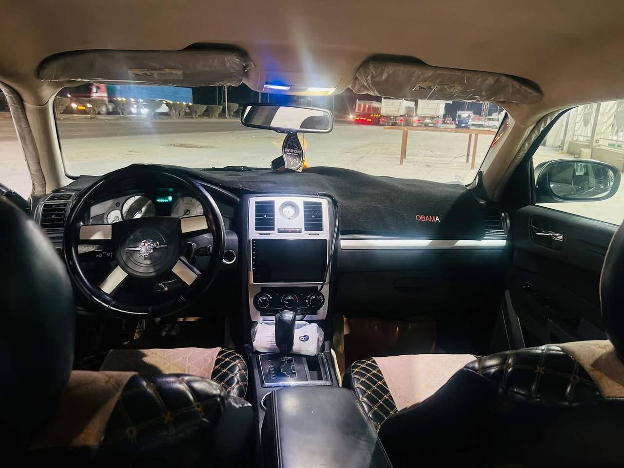 اوباما 2008 رقم بغداد تحويل ثاني يوم السعر 125وبيهه مجال
مكينه حاويه قبل سبوعين شديتهه سياره ما ناقصه اي شي سياره احلى من الصور تخم تاير جديد صدر امامي خلفي جديد الخاص مغلق ***********
