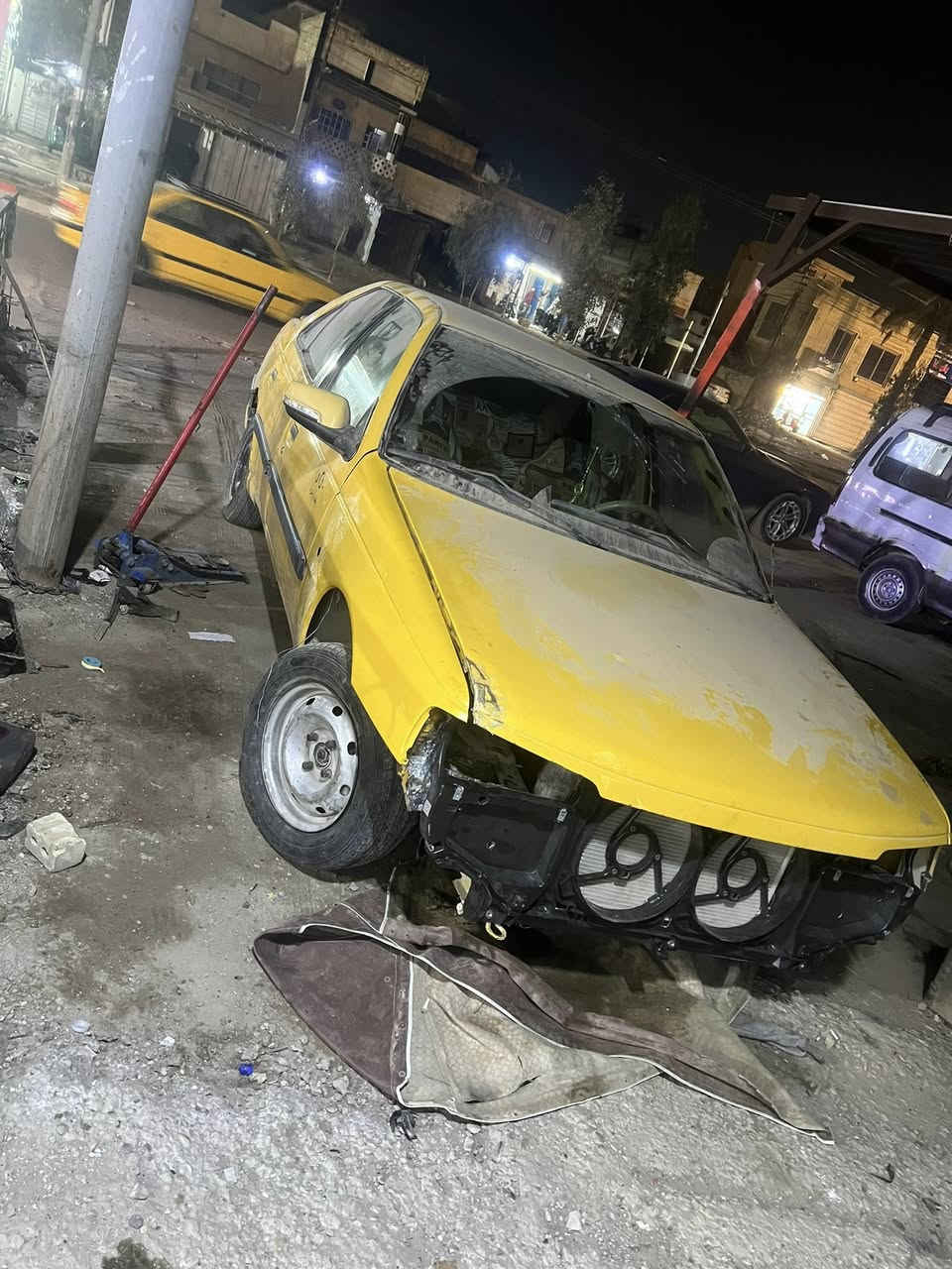 بيجو لميس موديل عشره بيه تبخير تشتغل السياره يرادله ترتيب وعليهة هيئة لتواصل عل رقم ممتواجد فيس

***********
