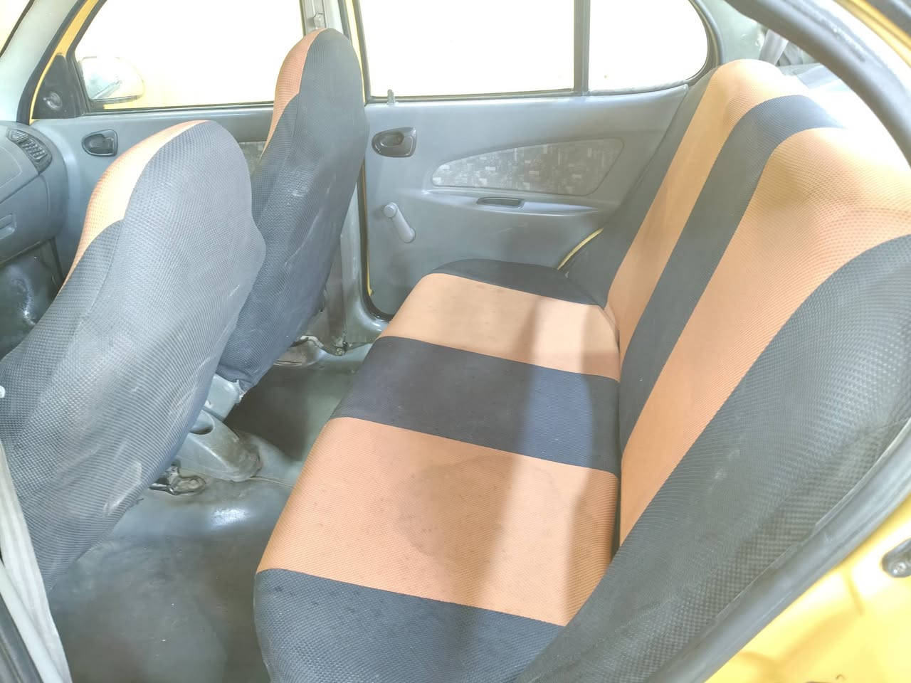 سلام عليكم طيبه موديل 2015 بسمي كير ومكينه خير من الله لاتنقيص ولاتبخير رقم انكليزي صدر جديد قبل شهر شديته بس بيها تبريد  نقص  وتايرات نص عمر  مكانها الرئاسه مال عبيدي السعر 38 وبيها مجال حك الجيه للاتصال على رقم *********** مامتواجد علنت
