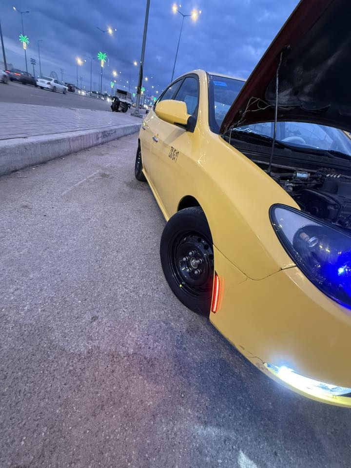 سلام عليكم النتره مديل 2009 السياره جاهزه منضومت غاز لايت زنون شمسي دوشمه كامله تخم تاير جديد حداديه اماميه خليفيه جديده مكينه وكير مكفولات صبغه جديده السياره بيه تلث قطع تعمير السياره ليبل واحد رقم ديالى مشروع وطني تحويل ثاني يوم السعر 105 وبيه مجال  السياره نافضها عله ايدي السياره احله من الصور رقم الهاتف ***********
