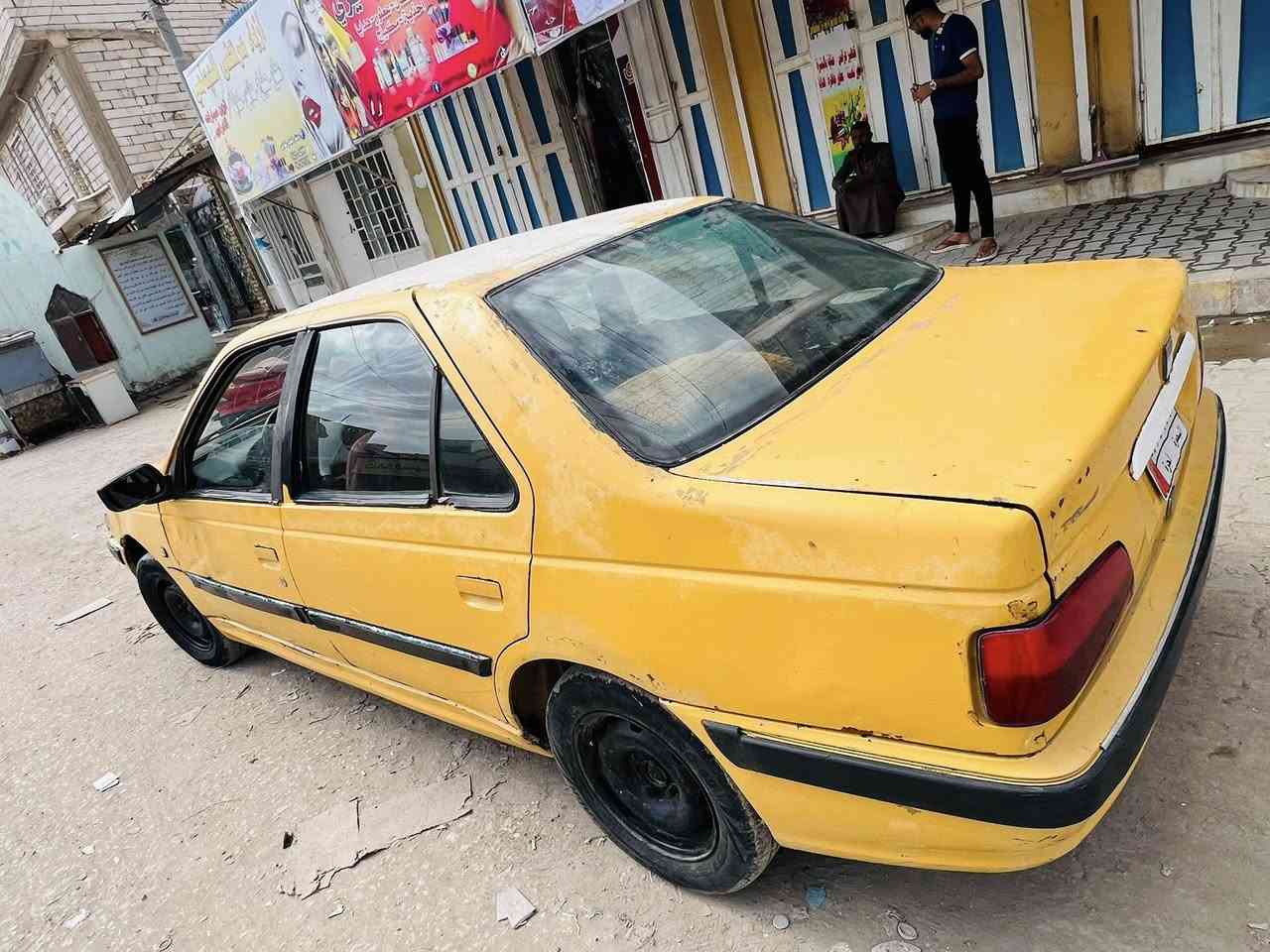 بيجو بارص  2013.   للبيع  سياره شغاله السعر 15وبيها مجال ***********
