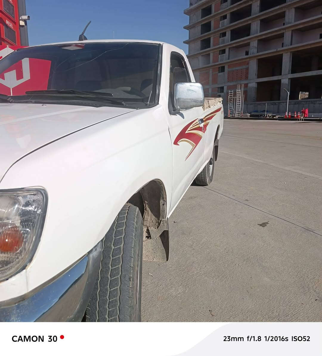 نیسان بۆ فرۆشتن 2002علوج  گێڕو مەکینەیو ئەکسلی بەشەرت هەچکەس موشتەریە ژ.م ***********
