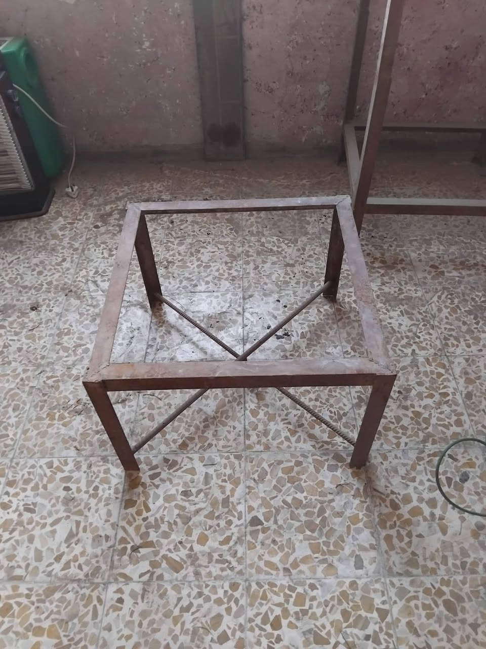 ميز مبرده حجم٢و٥ و٢ و١و٥ شغل تكمه سعر الميز ٢٥  الف زعفرانيه


**إذا كنت صاحب هذا الإعلان وتريد حذفه لأي سبب، رجاءا أرسل رسالة إلى الدعم الفني**