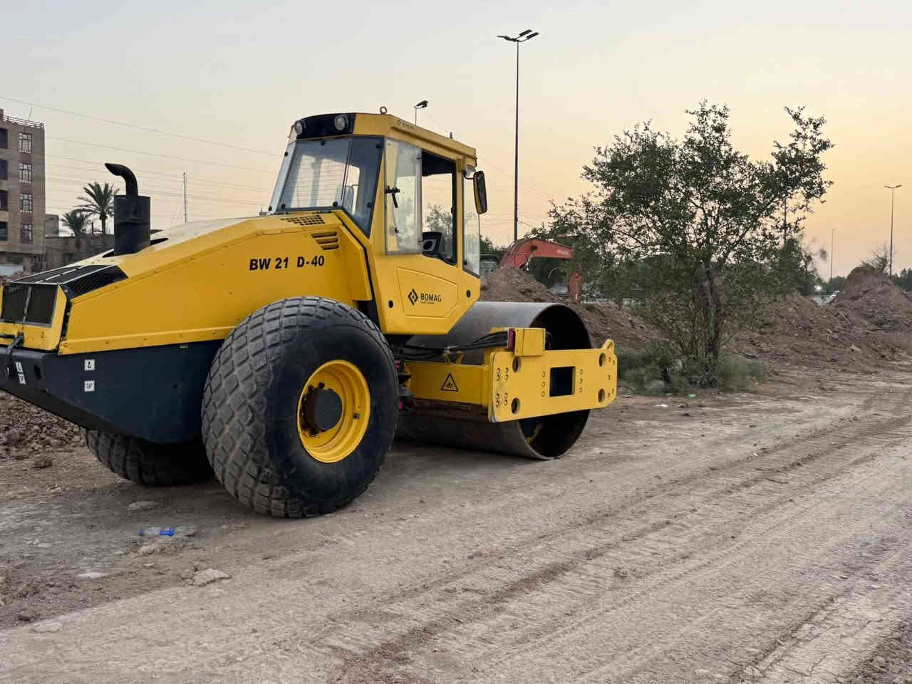 السلام عليكم ورحمة الله وبركاته ⚠️
متوفر حادلات للإيجار  ⛪️ بوماكَ الماني  
متوفر مع ماء🚰 والهزاز وبخبرة عالية🦺 أستلام مهندس 🌉
تتوفر لدينا جميع الأحجام من واحد طن إلى ١٦ طن ♒️
وكافة الأنواع⚓️ ضلفية مطاطية ستيل 🏗
العنوان بغداد البياع 🏠

ونعمل في جميع المناطق بغداد وأطرافها🎗
وأيضا نعمل في كافة المحافظات 
هنالك خصم🔗 لأصحاب الشركات والمقاولين

التواصل معي مباشر 
***********
***********
بيهن وات ساب
