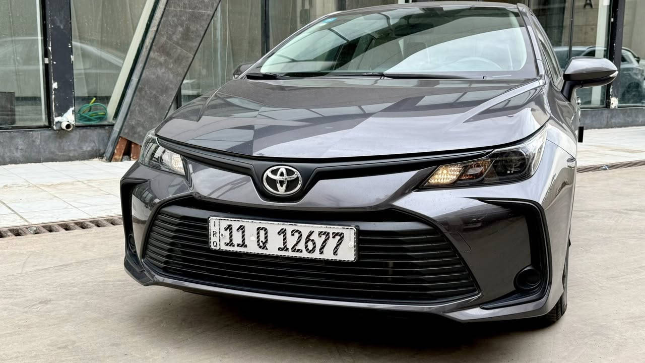 السلام عليكم 
كورلا بانزين وارد سعودي 
✔️مكينه 1600 
✔️داخل لونين 
✔️شاشه كار بلاي 
✔️ماشيه 8 الف 
✔️قطعتين تبريد
✔️تحكم ستيرين جهتين 
✔️حساس خلفي  
✔️بيها كلير بين صفحه السايق 
✔️رقم بغداد باسمي تحويل مباشر 
مكانها بغداد 
سعرها 155💲 وبيها مجال 
***********
