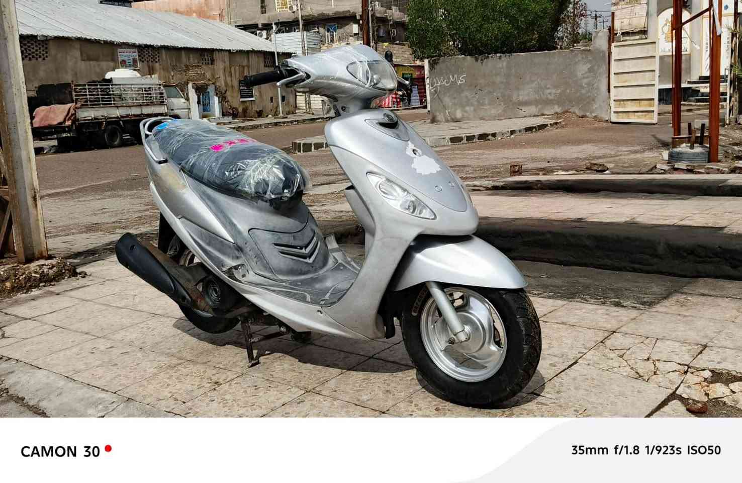 سلام عليكم دراجه قجمه نضيفه كلش مثل ماموضح كدامك سعره مليون وبيه مجال الشراي *********** متوفر واساب
