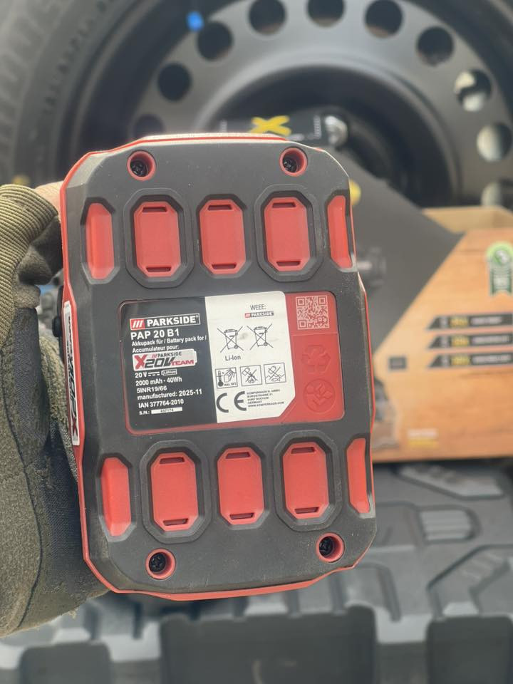 امباكت بارك سايد اصدار B3 بروشلز الماني جديد غير مستخدم بطاريه ٢ امبير انتاج حديث الاصبع الاخضر مختوم بارك سايد  شرط الاصلي*********** واتساب
