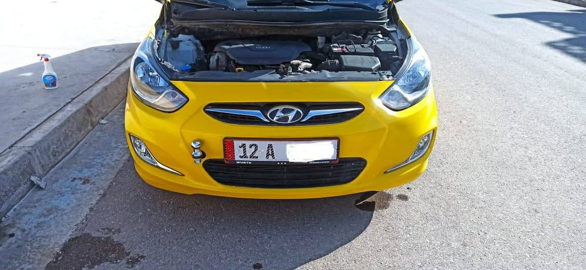 السلام عليكم . اكسنت  للبيع موديل 2013 وارد امريكي ضررها جاملخ امامي صفحت السكن بدون دواخل. كير ومحرك  شرط  حجم المحرك 16سياره جاهزه ومرتبه كلشي شغال بيها  .الهيئه صفر .غرامات صفر.كابون بانزين بيها .السياره بالواقع احلى من الصوره السياره بأسمي. السعر 95 وبيها مجال الطيبين  ......ملاحظه السياره شرط تحويل فقط...بدون وكاله.....
***********
***********
