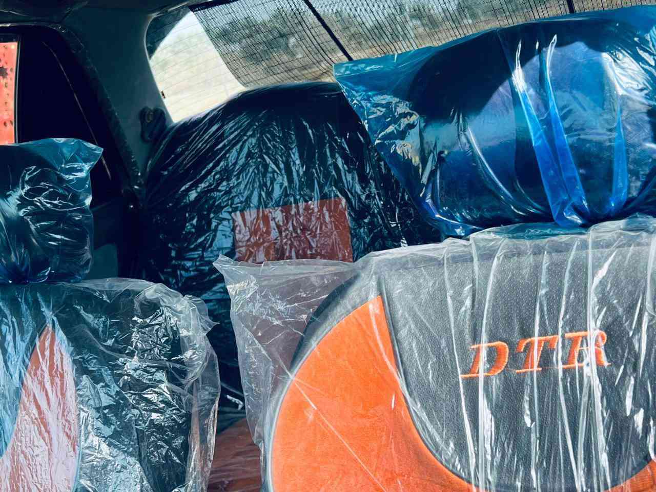 كيه سيفه ل بيع رقم واصط. باسمي.
سياره جديده.   مال جناي كير عادي.    مكان سياره بابل شوملي. 

معروضه ب 36 وبيه حك جيه بس سياره جديه.  

  رقم. ***********
