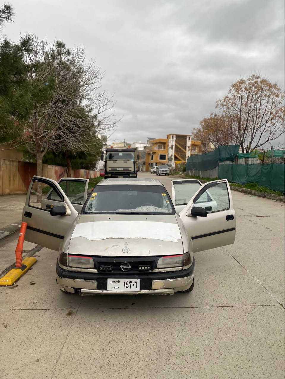 بەناوی خوای گەورە بۆ فرۆشت نوو گۆرینەوە ❤️ئۆپڵ ڤیکترا مۆدێل ١٩٩٣ سلەیتە سەیارەکە بەس ماشەلەی ئەوێت مەکینە ٢٠ گێر و مەکینە و ئەنفلۆی ئەوروپی لۆک هەلمی دەمی نییە مەکینەی کامل کارەبای بەشەرت پێشو دوای داگیراوە بێتەقەو رەقە تەر جیل و مکەبەرە و لەیت و فلجە و گەرمی بەشەرت هەمووی ئیش ئەکات دەعموو لێدراوی و رزیوی نییە جوار تایەو ویلی لۆکم بۆ بەستووە داژ بڵ و بەرگەدرگای لۆک بەس ماشەلەی ئەوێت کامل مەسرەفم کردووە دینارێک مەسرەفی تیانییە سەیارەکە بەمانای کەلیمە ماڵی دۆستە سعری تەنها ١٤ گەلە پارەی ماتۆرێکە لەسلێمانیم *********** ڤایبەر و واتساپی لەسەرە ……لەخزمەت هەموو لەیەک دام ❤️ السليمانية, العراق
