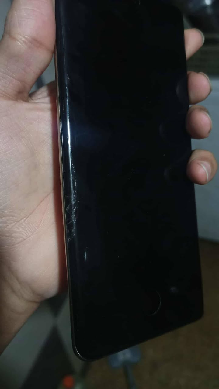 HONOR X9C
سعر 210قفل غراض كامله مع كفرين حمايه ولاصق مضلل
*********** واتساب
